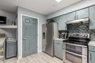 Photo #4: 6115890 Listing