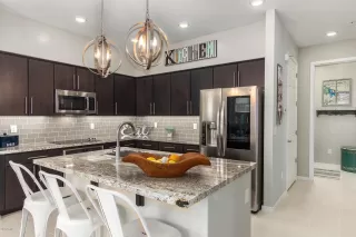 Photo #2: 6115979 Listing