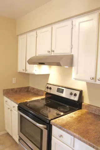 Photo #5: 6116132 Listing 