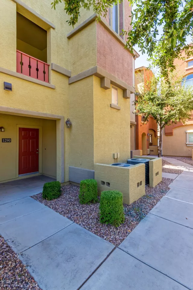MLS: 6116145 Condo For Sale