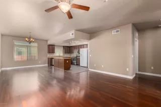Photo #2: 6116145 Listing 