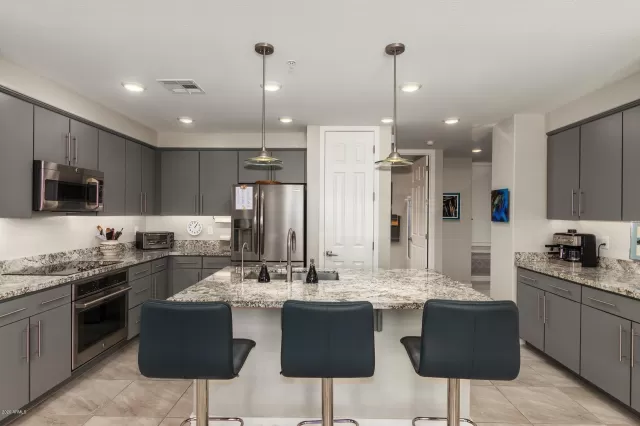 MLS: 6116648 Condo For Sale