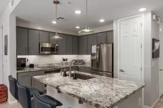 Photo #1: 6116648 Listing