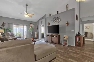 Photo #5: 6116649 Listing