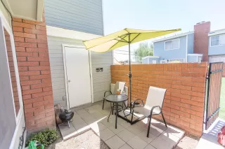 Photo #4: 6116725 Listing