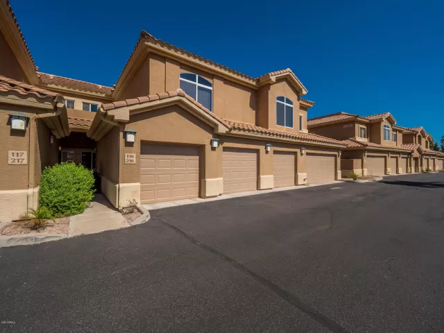 MLS: 6116773 Condo For Sale