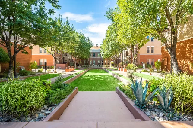 MLS: 6116788 Condo For Sale