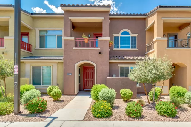 MLS: 6116989 Condo For Sale