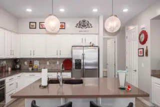 Photo #2: 6117035 Listing 