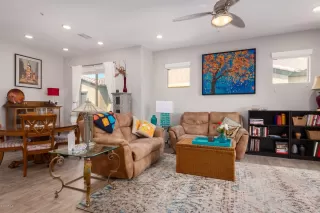 Photo #4: 6117035 Listing 