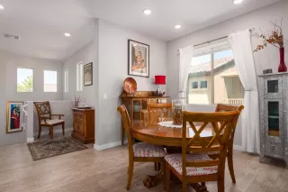 Photo #5: 6117035 Listing 