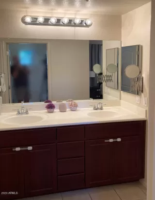 Photo #5: 6117051 Listing