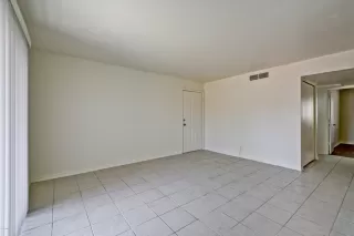 Photo #3: 6117088 Listing