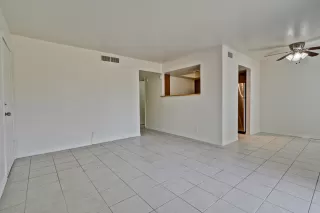 Photo #4: 6117088 Listing