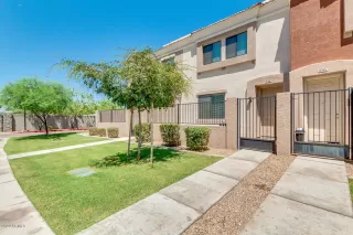 Photo #2: 6117103 Listing