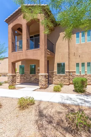 Photo #5: 6117169 Listing