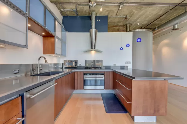 MLS: 6117194 Condo For Sale