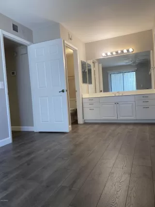 Photo #5: 6117319 Listing 