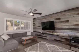 Photo #5: 6117371 Listing