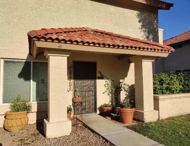 MLS: 6117373 Condo For Sale