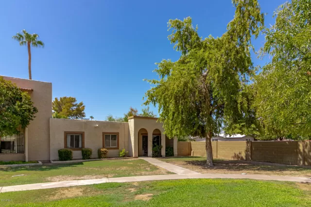 MLS: 6117532 Condo For Sale