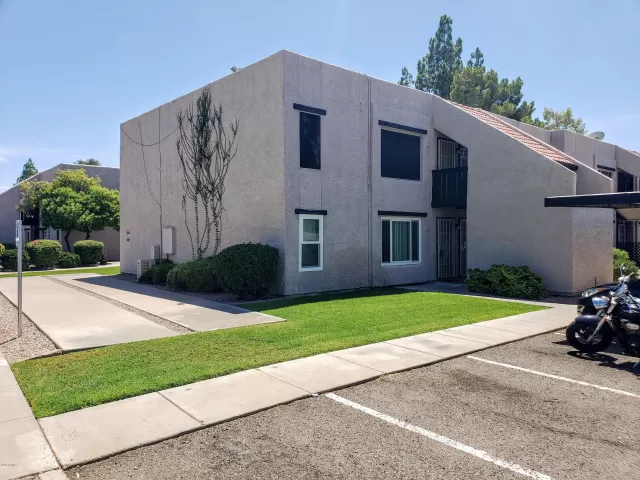 MLS: 6117753 Condo For Sale