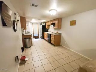 Photo #4: 6117753 Listing