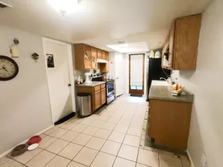 Photo #5: 6117753 Listing