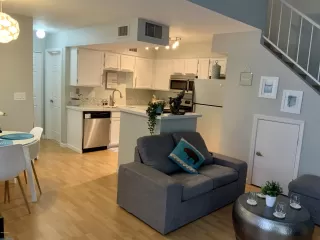 Photo #2: 6117786 Listing