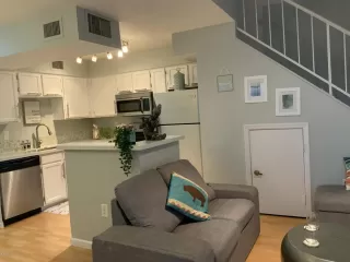 Photo #6: 6117786 Listing