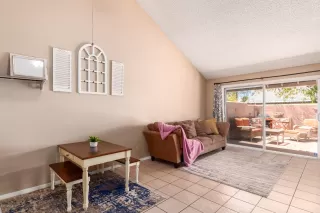 Photo #3: 6117823 Listing