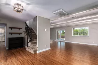 Photo #4: 6118316 Listing