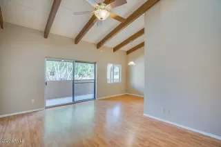 Photo #2: 6118385 Listing 