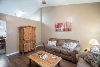 Photo #3: 6118511 Listing