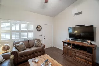 Photo #4: 6118511 Listing