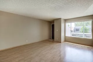 Photo #3: 6118611 Listing