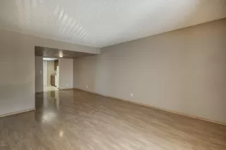 Photo #4: 6118611 Listing