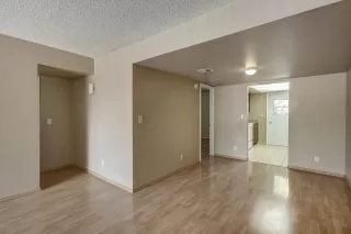 Photo #5: 6118611 Listing