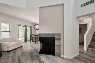 Photo #5: 6118736 Listing