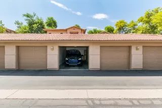 Photo #2: 6119155 Listing