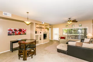 Photo #5: 6119155 Listing