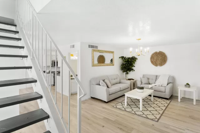 MLS: 6119278 Condo For Sale