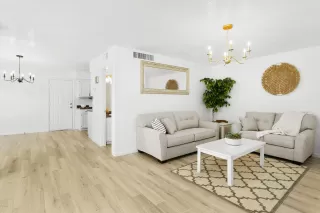 Photo #1: 6119278 Listing