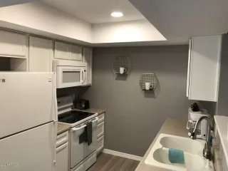 Photo #2: 6119325 Listing 