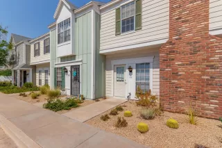 Photo #1: 6119607 Listing