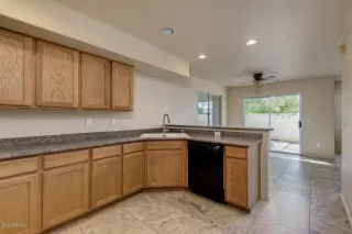 Photo #5: 6119705 Listing 