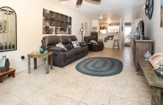 Photo #2: 6119865 Listing