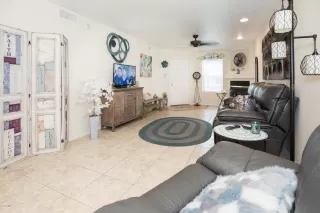 Photo #3: 6119865 Listing