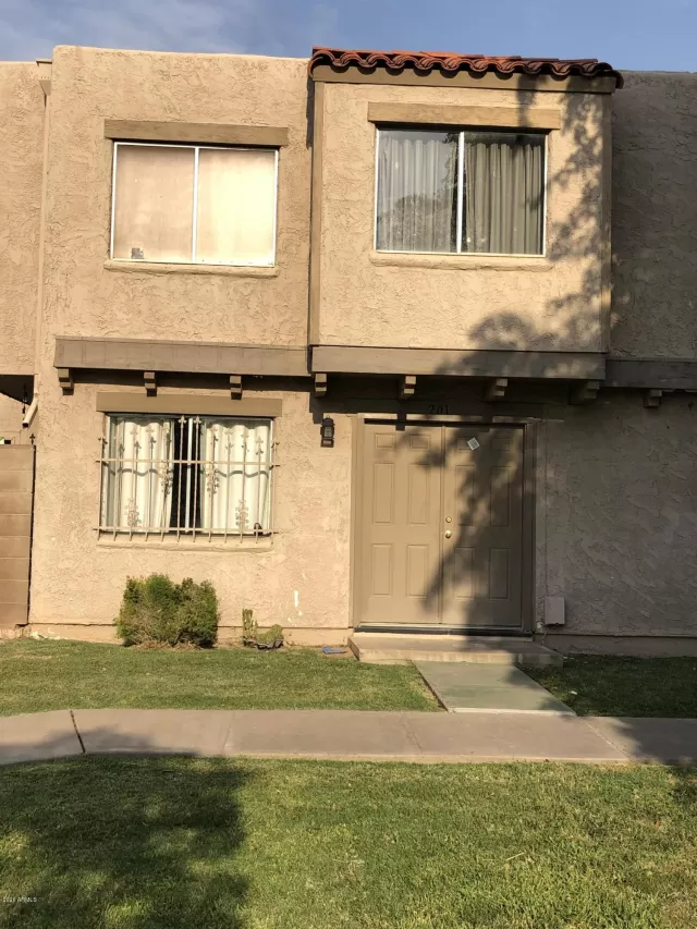 MLS: 6119869 Condo For Sale