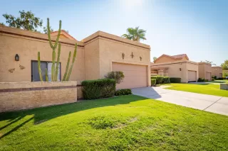 More Details about MLS # 6119994 : 537 N FOUNTAIN CIRCLE